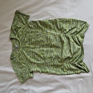 Athleta Green Short Sleeve Workout Tee Shirt Top Size Large